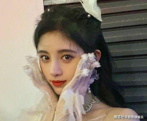 娱乐圈吃瓜鞠婧祎图片高清