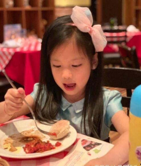 娱乐吃瓜酱女儿结婚,幸福时刻甜蜜曝光